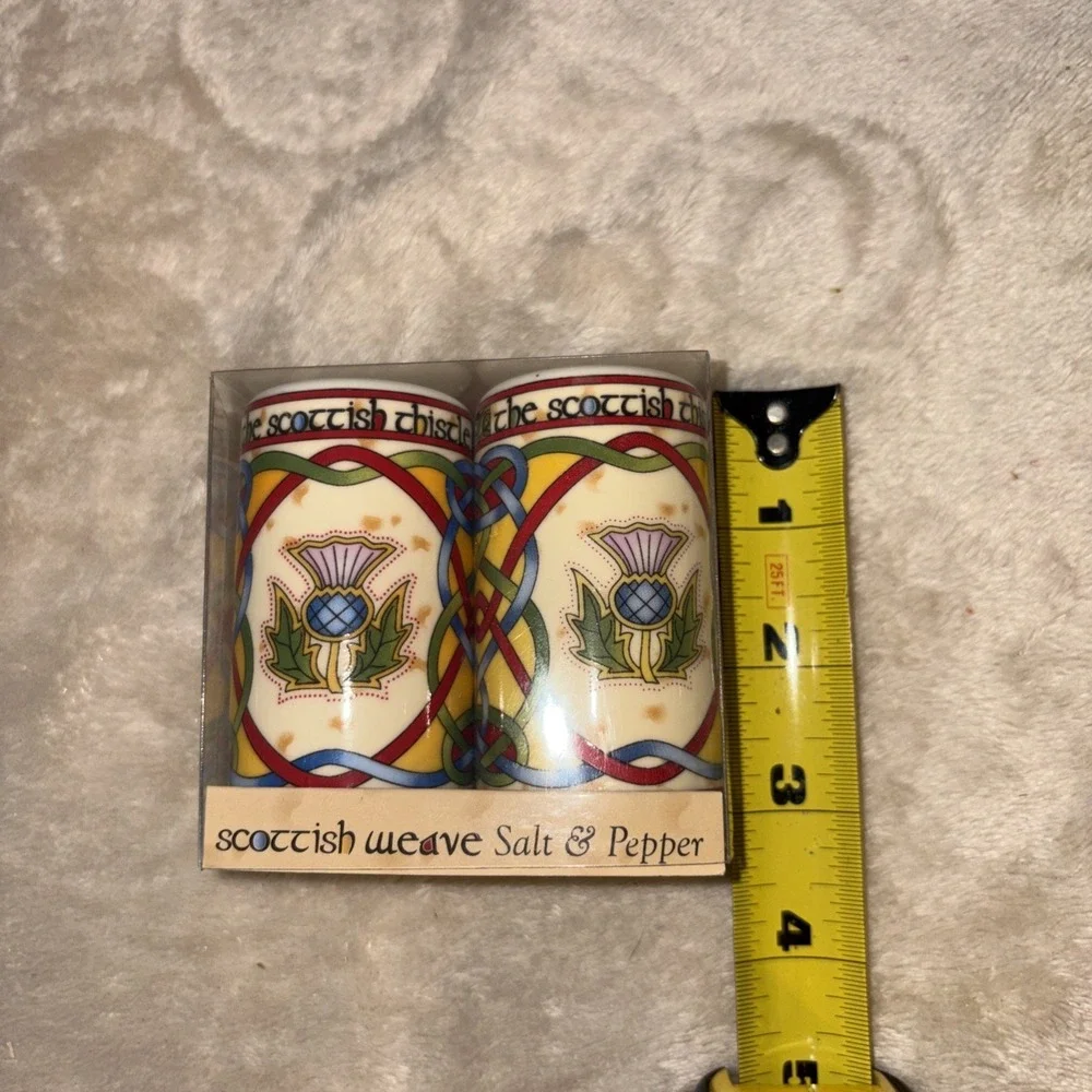 Ceramic Scottish Salt and Pepper Shakers Scottish Thistle Celtic Weave NIB